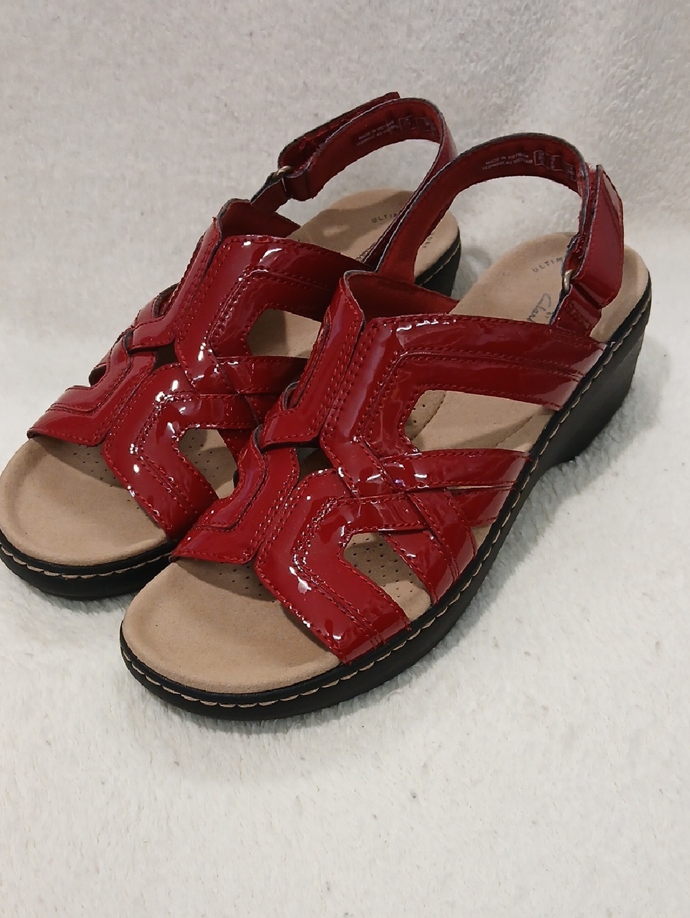 New! Clarks Collection Red Women's Patent Leather Slingback Sandals Sz 8M